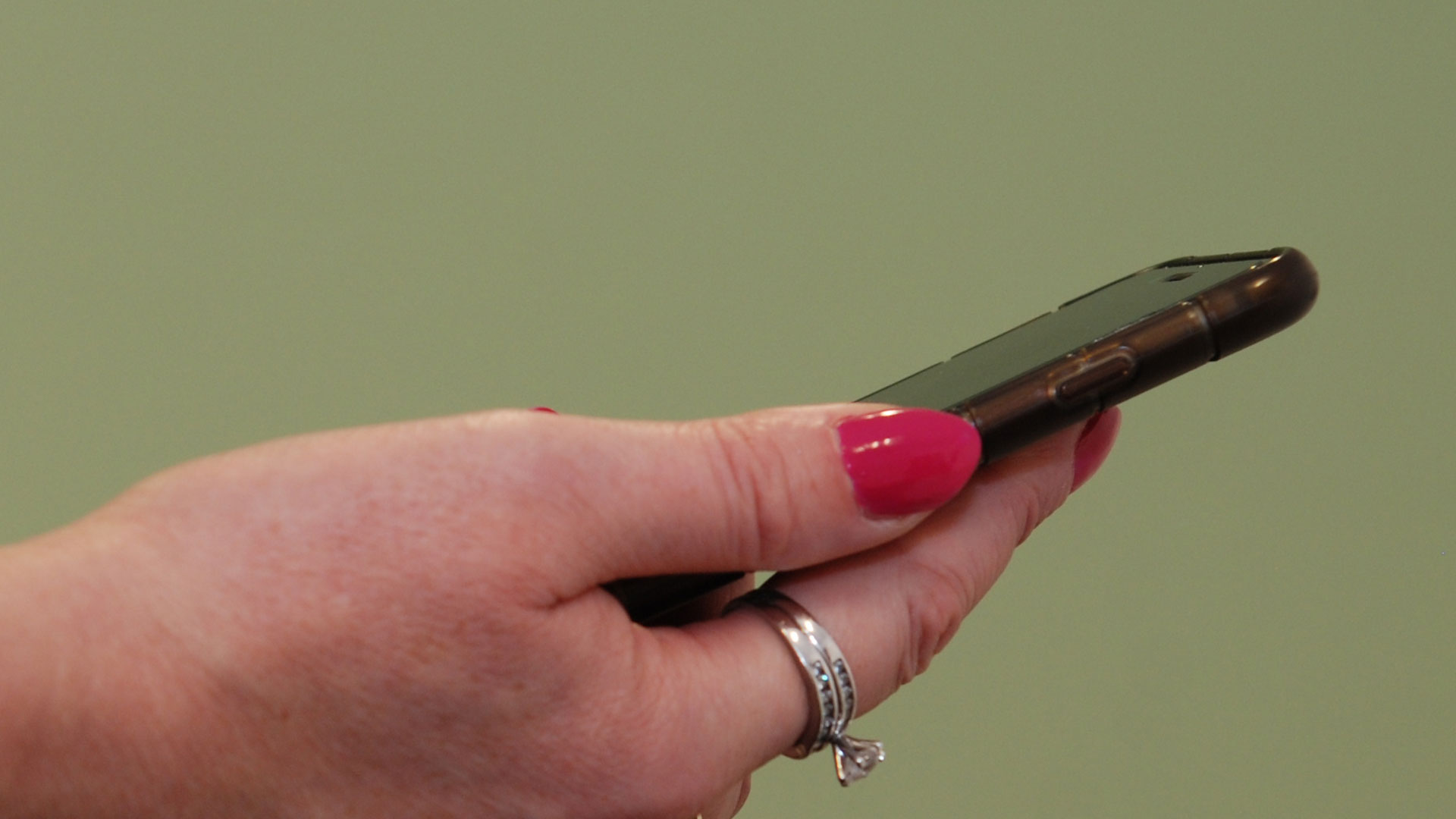 hand holding mobile phone