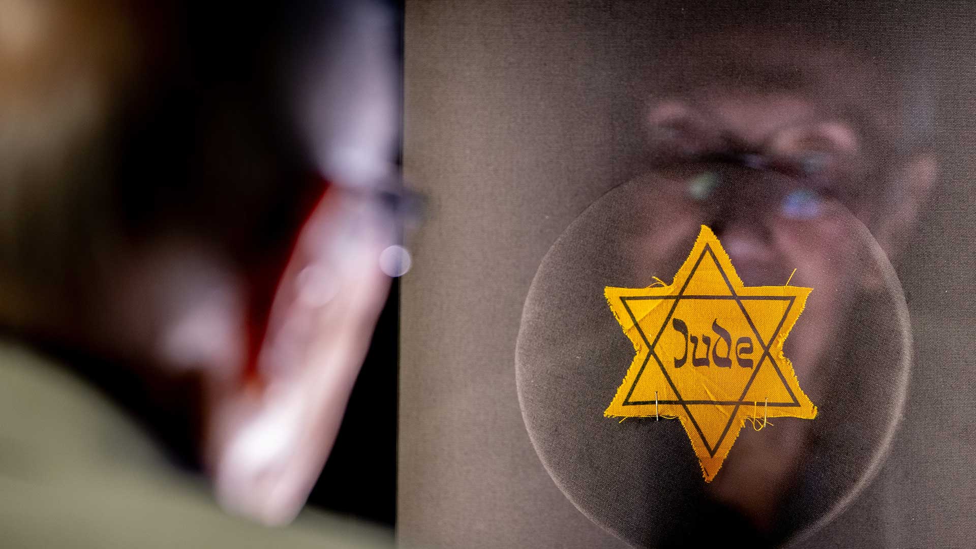 Jewish badge