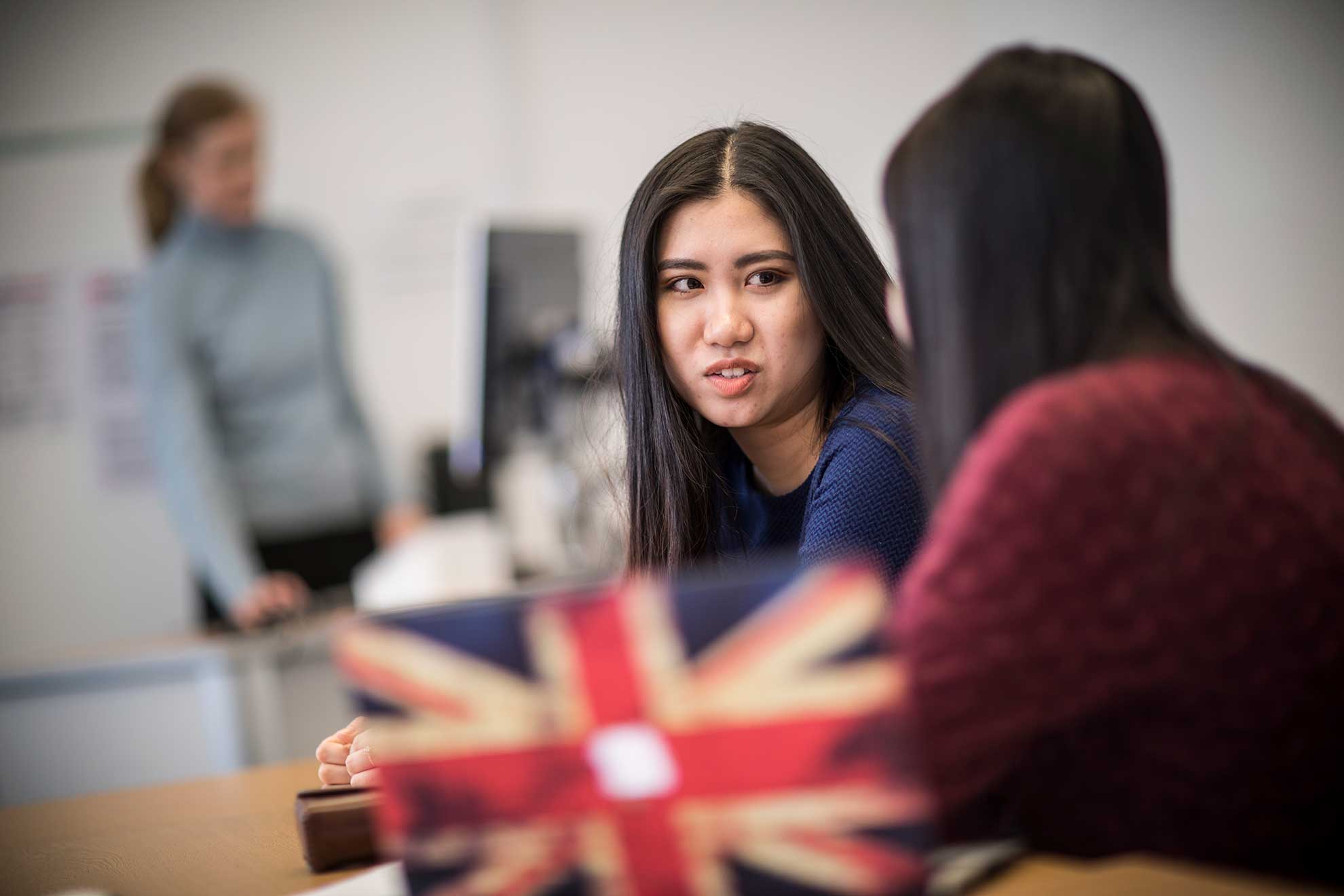 international-students-at-laptop